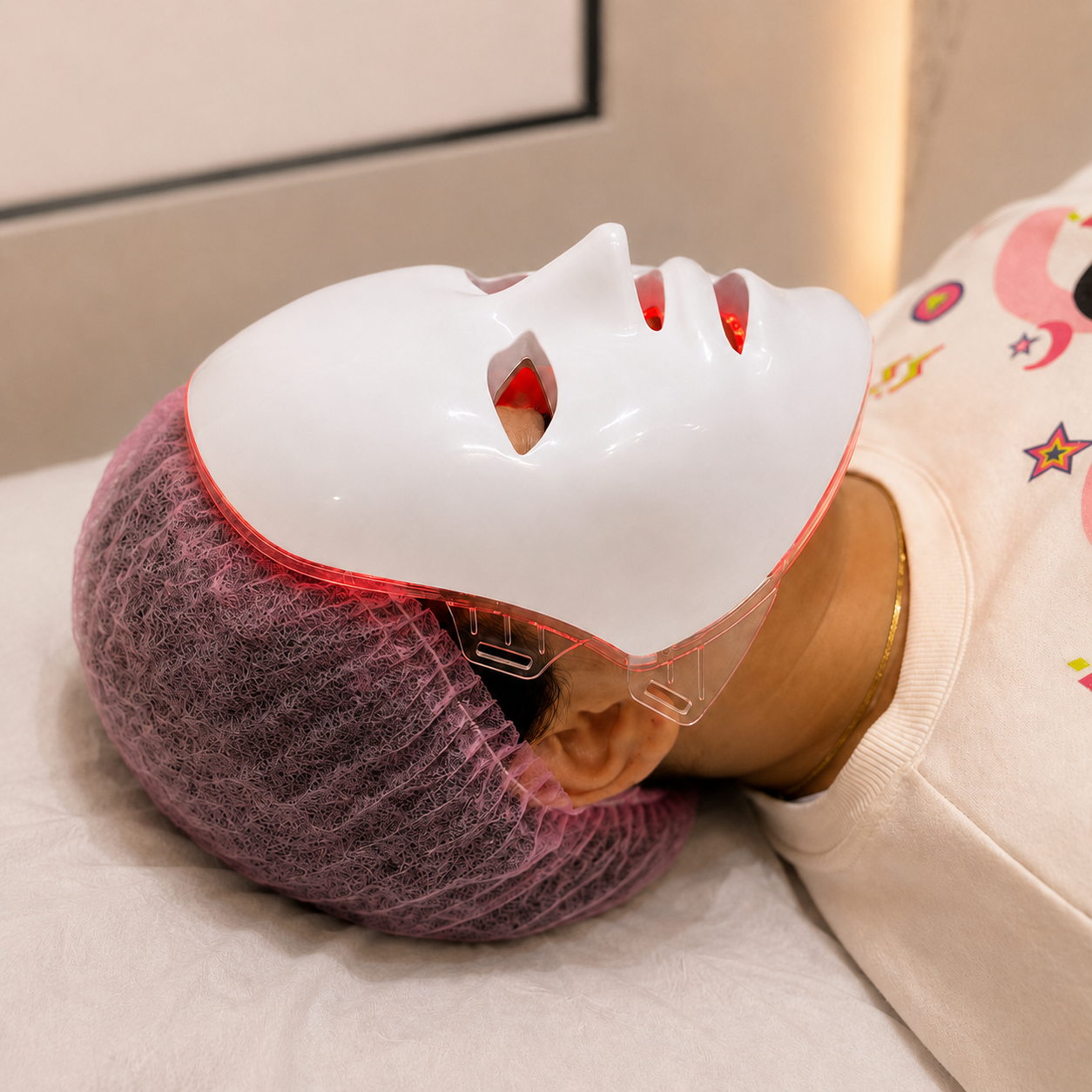 Máscara de LED facial na Eclair Beauty